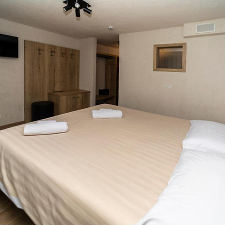 Hotel Petit Palais Breuil-Cervinia Extérieur photo