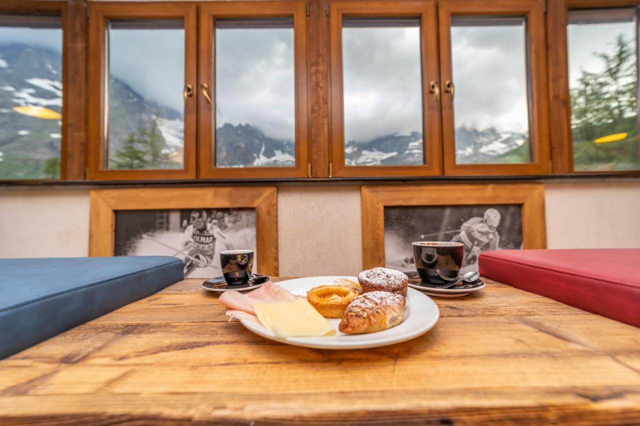 Hotel Petit Palais Breuil-Cervinia Extérieur photo