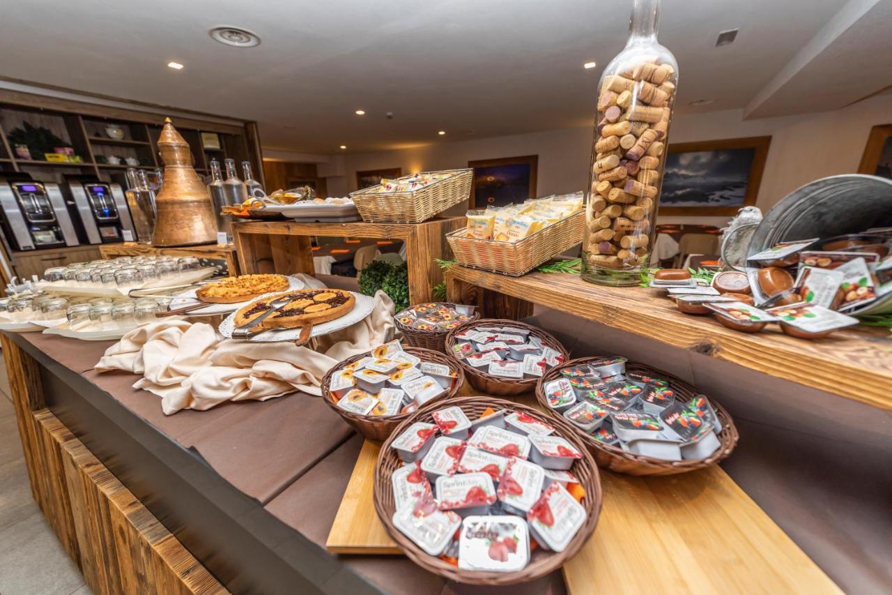 Hotel Petit Palais Breuil-Cervinia Extérieur photo