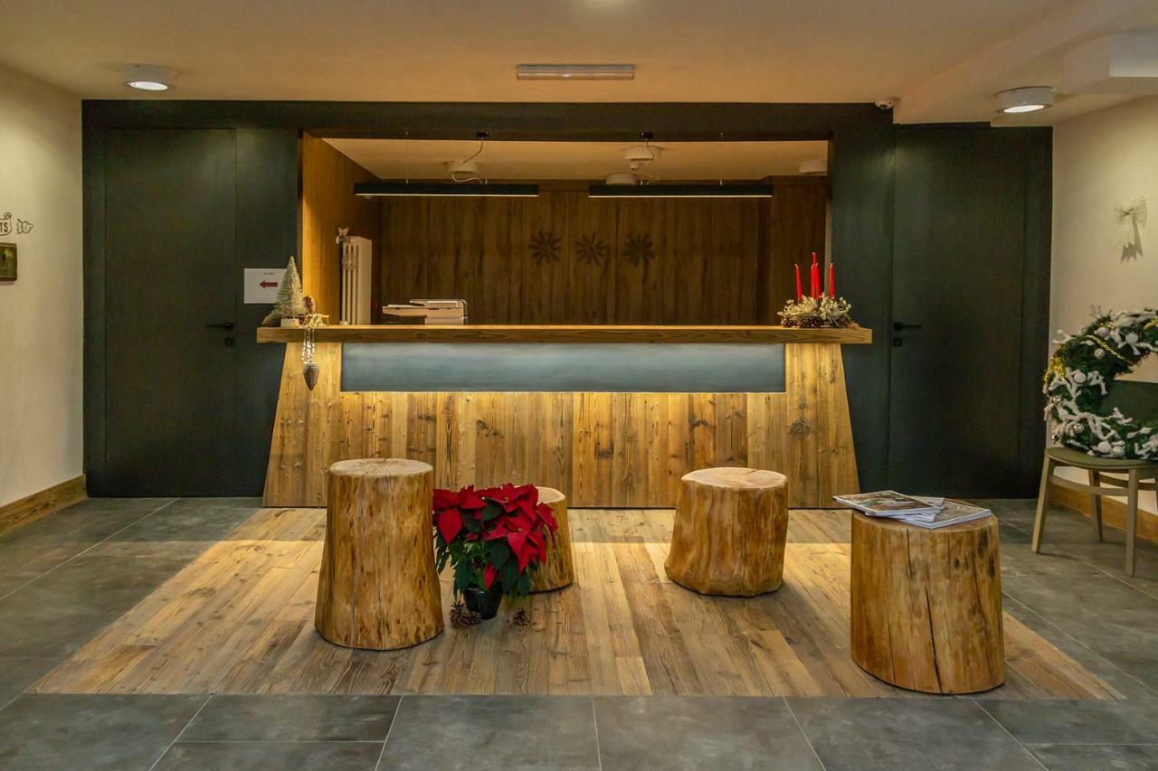 Hotel Petit Palais Breuil-Cervinia Extérieur photo